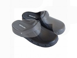 Zueco Secolino ia negro número 42 Imagen del producto Zueco Secolino ia negro número 42